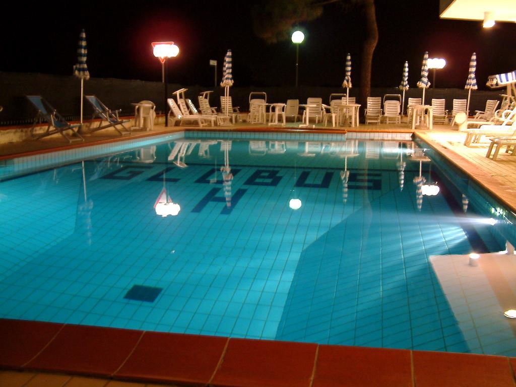 Hotel Globus Cesenatico Exterior photo