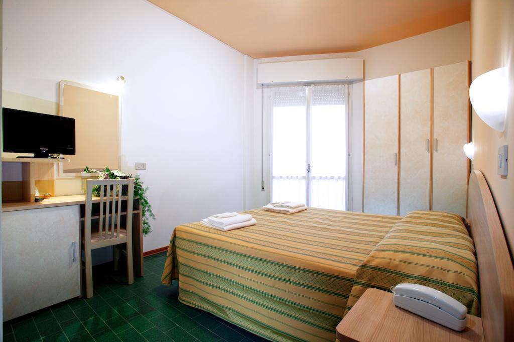 Hotel Globus Cesenatico Room photo